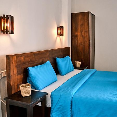 Ruma Surf Hotel Ahangama Ngoại thất bức ảnh