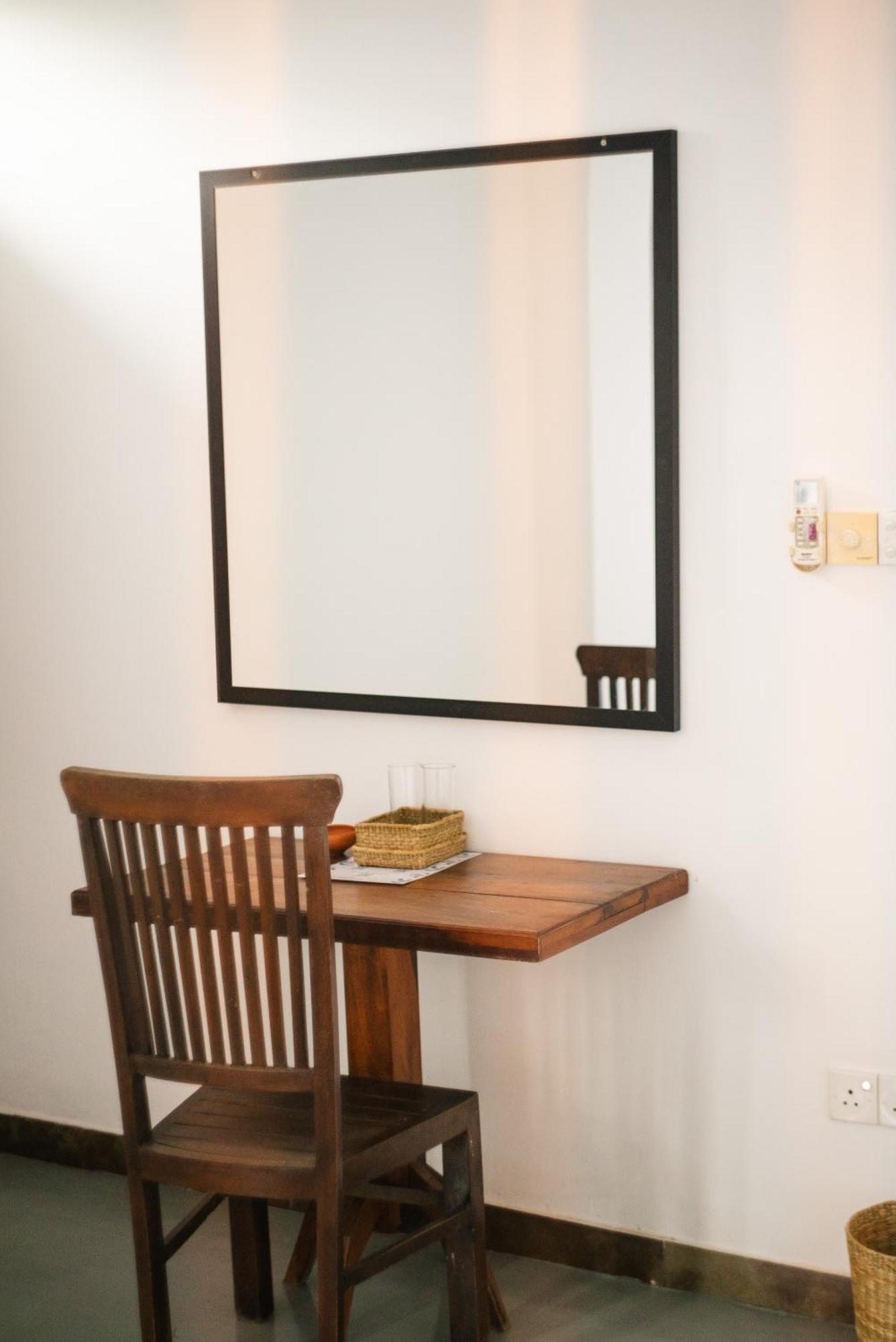 Ruma Surf Hotel Ahangama Ngoại thất bức ảnh