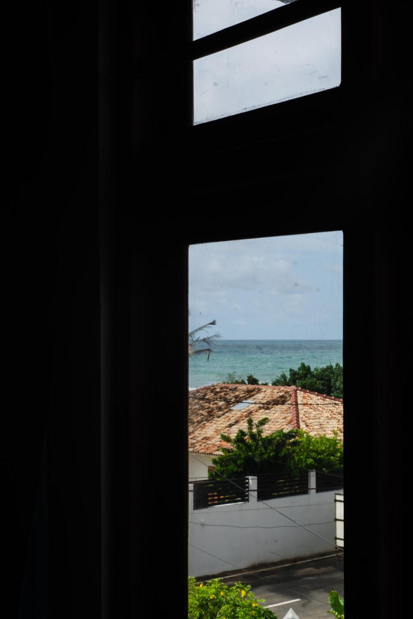 Ruma Surf Hotel Ahangama Ngoại thất bức ảnh