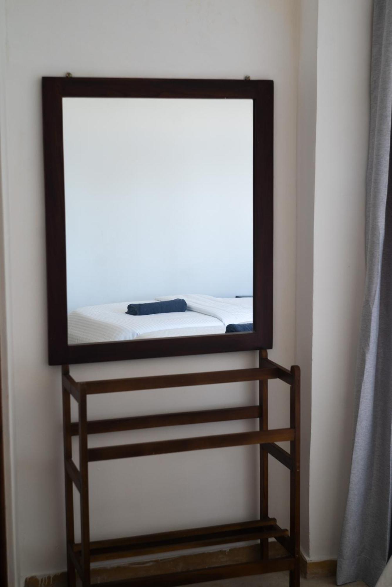 Ruma Surf Hotel Ahangama Ngoại thất bức ảnh