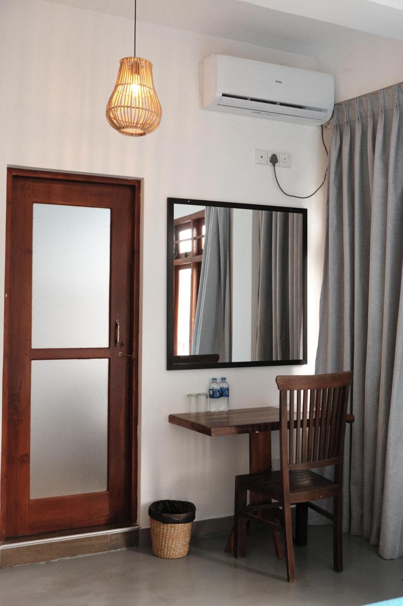 Ruma Surf Hotel Ahangama Ngoại thất bức ảnh
