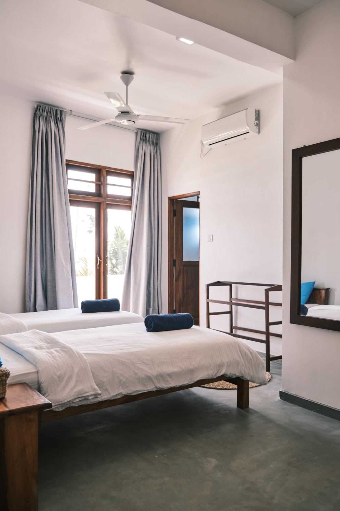 Ruma Surf Hotel Ahangama Ngoại thất bức ảnh