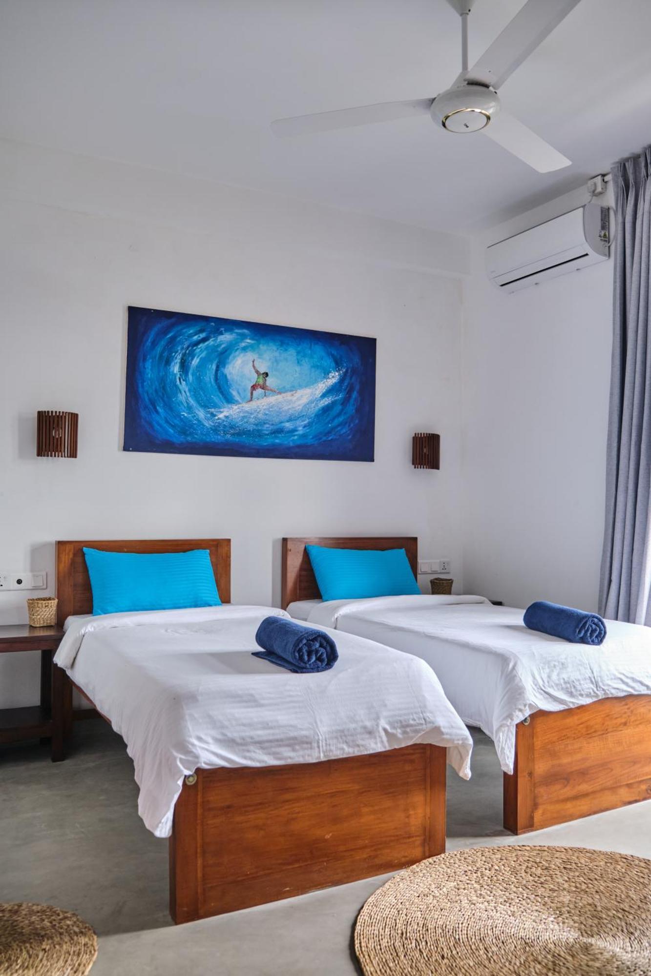 Ruma Surf Hotel Ahangama Ngoại thất bức ảnh