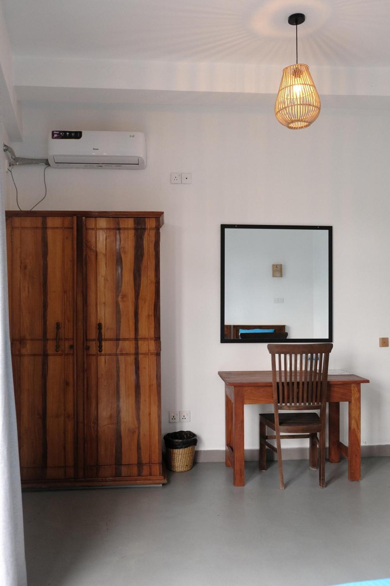 Ruma Surf Hotel Ahangama Ngoại thất bức ảnh