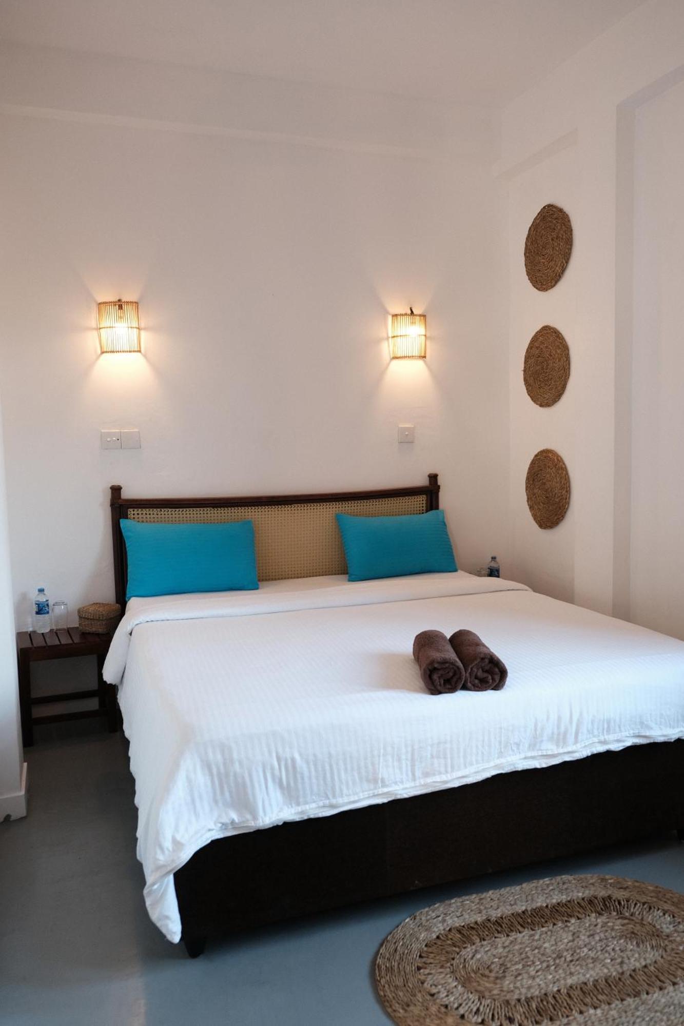 Ruma Surf Hotel Ahangama Ngoại thất bức ảnh