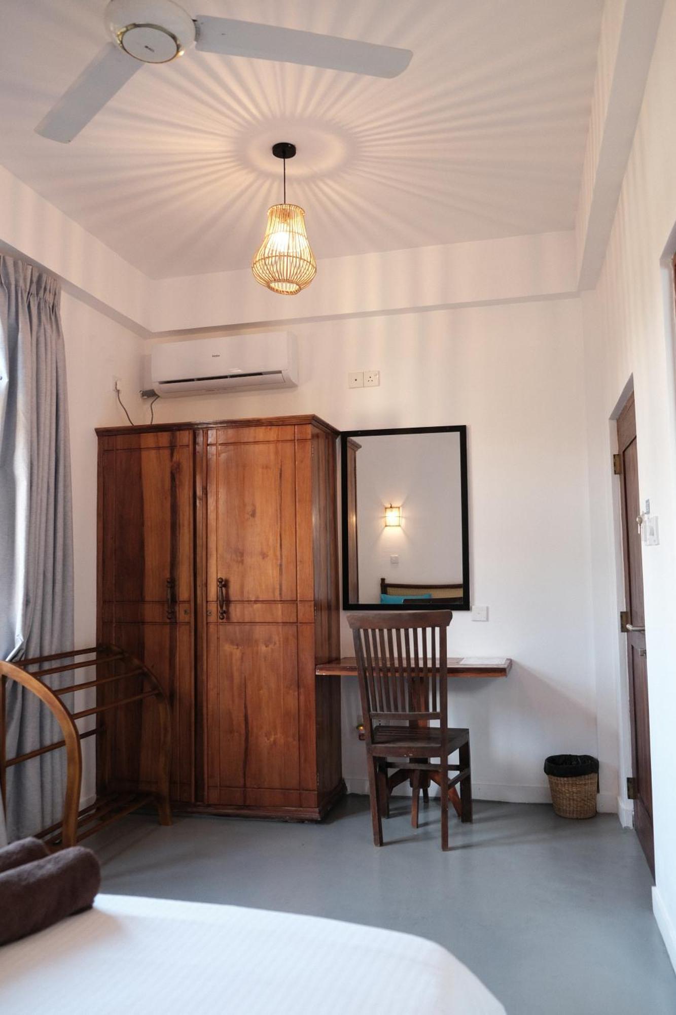 Ruma Surf Hotel Ahangama Ngoại thất bức ảnh