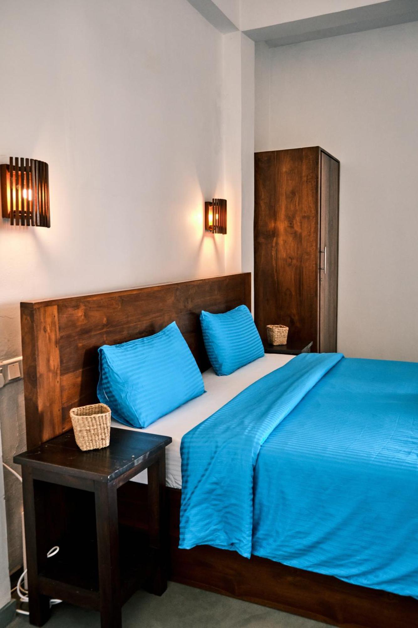 Ruma Surf Hotel Ahangama Ngoại thất bức ảnh