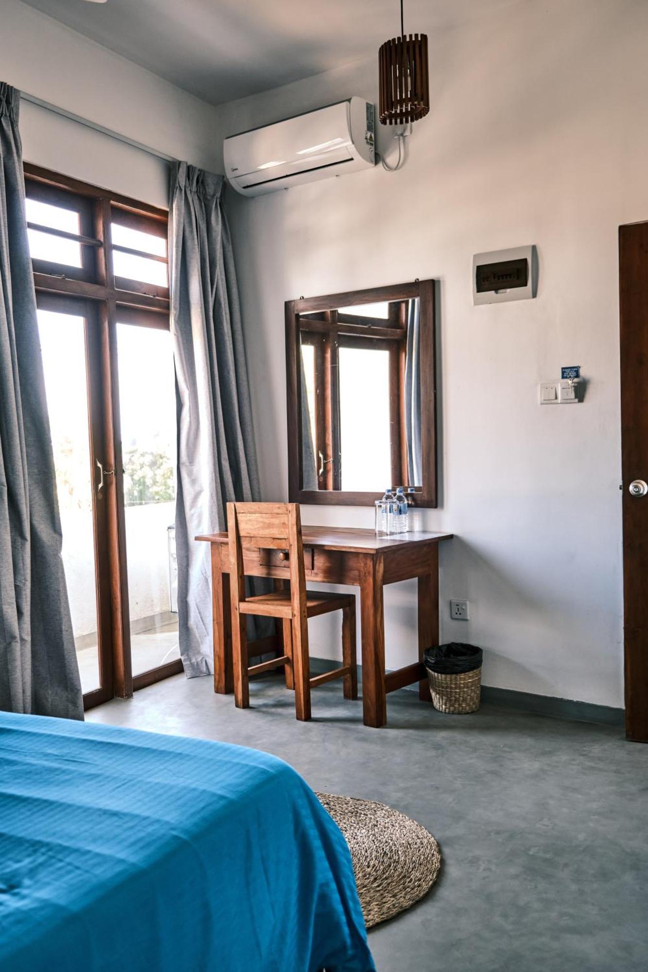 Ruma Surf Hotel Ahangama Ngoại thất bức ảnh